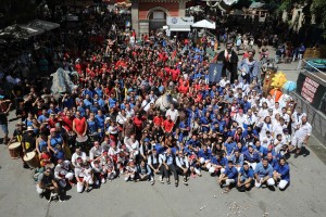 Cloenda amb Mesclat i Colles de Cultura de Gràcia I Tradicionàrius 37Cloenda amb Mesclat i Colles de Cultura de Gràcia I Tradicionàrius 37