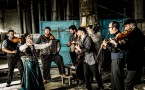 Barcelona Gipsy Balkan Orchestra - Tradicionàrius al Palau
