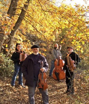 Ballada folk amb Aixopluc, La Viu-viu i Erdizka Lauetan I TRÀD39
