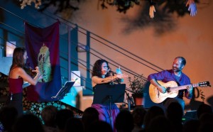 La Taverna del CAT: Marie Perera, Héctor Serrano i Patri Garcia