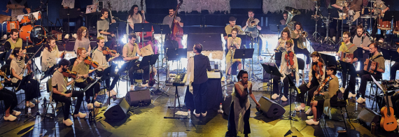 Orquestra de MĂşsiques d'Arrel de Catalunya I TRĂ€D al Palau